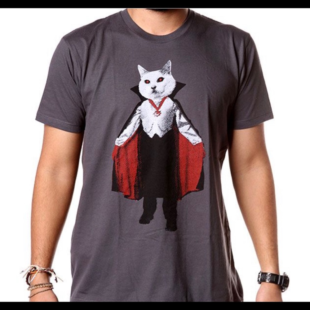 ISO (NOT for sale) Vampire Cat T-shirt, Men’s L